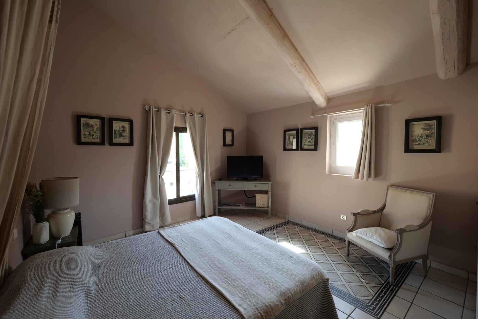 Chambres Du Vieux Bistrot Cabrieres-d'Avignon Екстер'єр фото